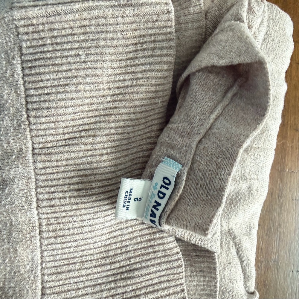 Women’s Lg Long Old Navy Cardigan, tan